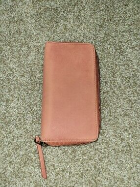 Universal Thread Zip Wallet Card Holder
